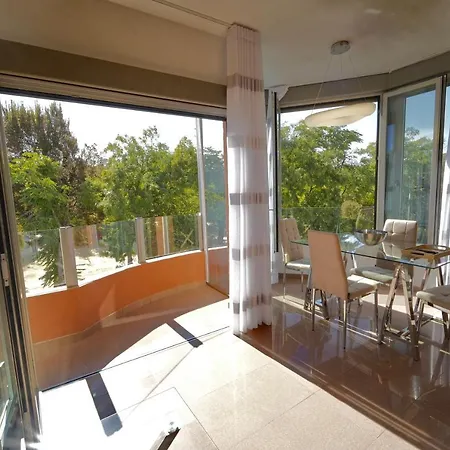 El Balcon Deluxe